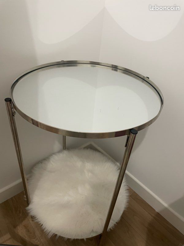 Table de coin (image 1)