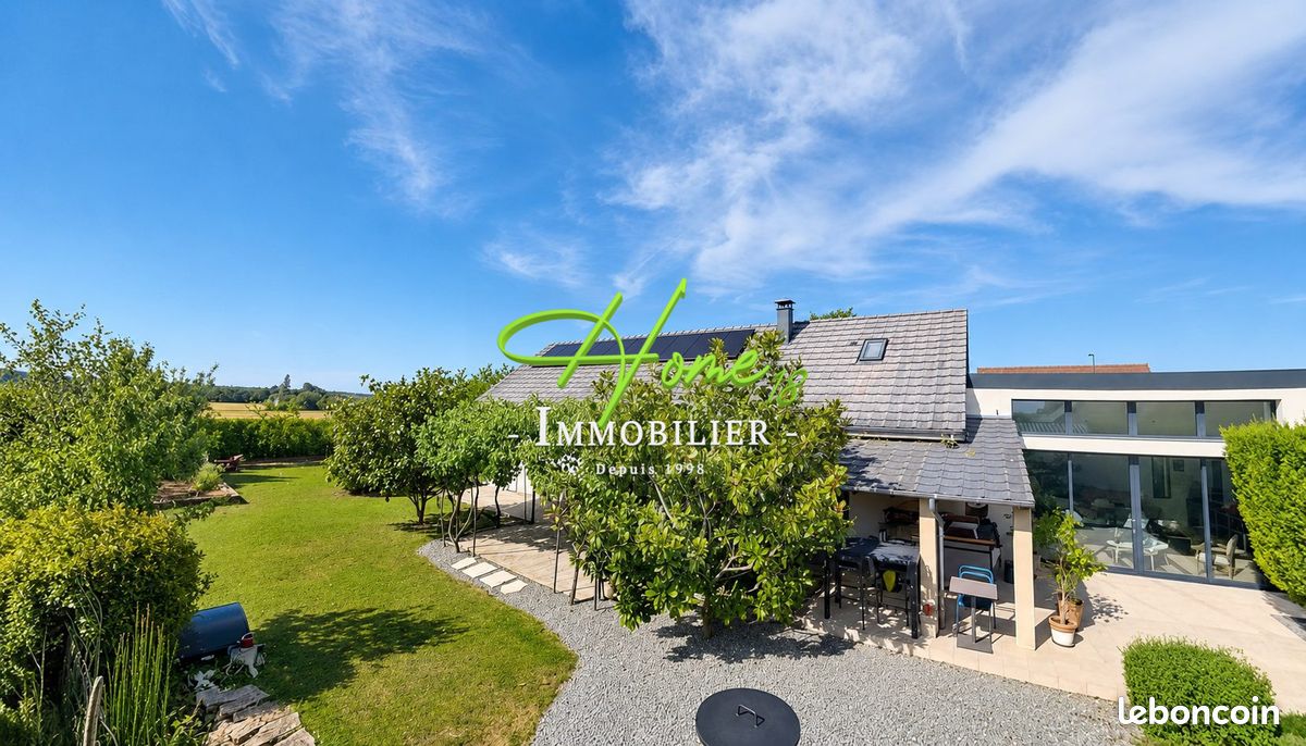Maison 6 pièces 181 m² · à Saint-Doulchard · 181 m² · 399 500 €