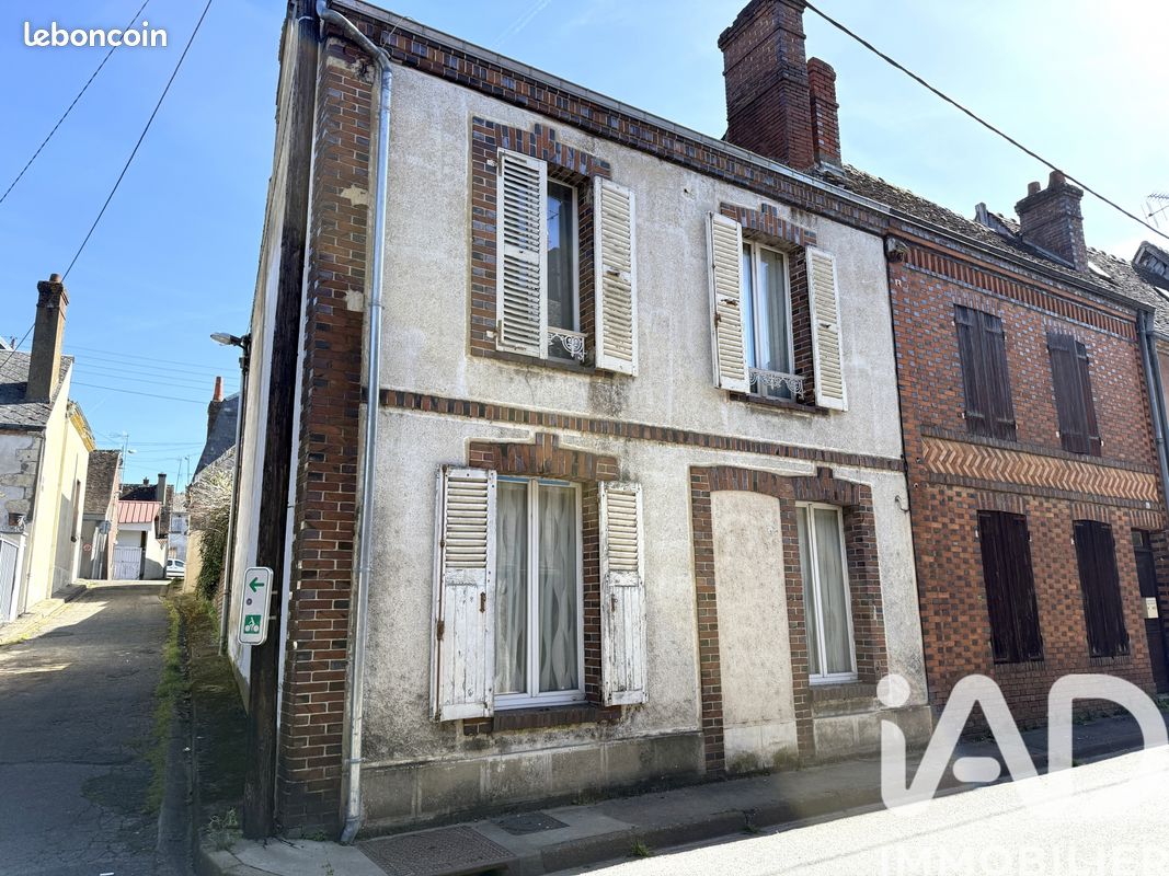 Maison 4 pièces 79 m² · à Brou · 79 m² · 70 000 €
