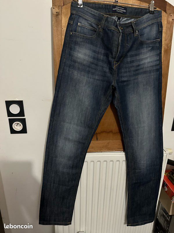 Jeans marque Harris & Lewis Dept taille 40 (image 1)