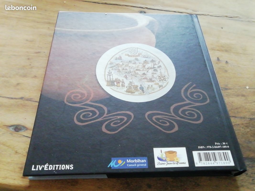 Livre faïencerie de saint-jean la-poterie anne-heloise roche & pierre lorent liv'editions 2010 (image 2)