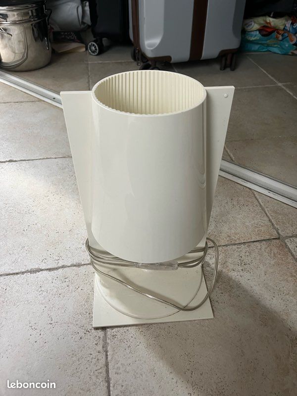 Lampe Kartell (image 1)