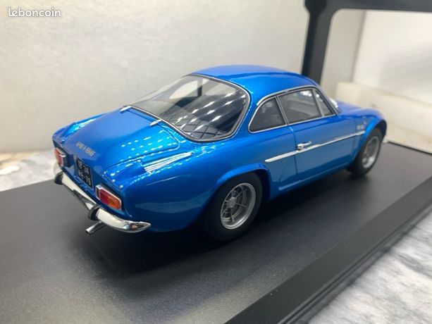 Alpine A110 1600S 1972 Bleu avec logo latéral 1/18