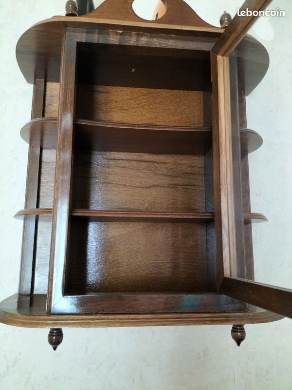 Vitrine (image 3)