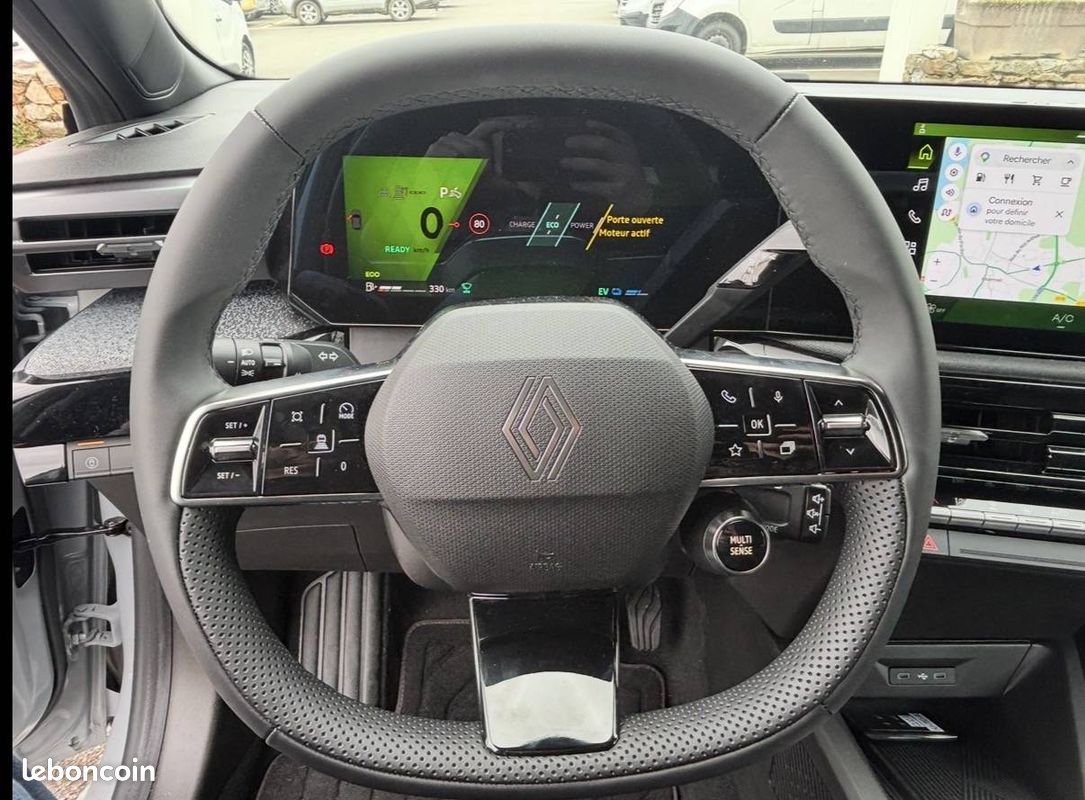 RENAULT Clio E-Tech full hybrid 160 ch Techno (image 11)