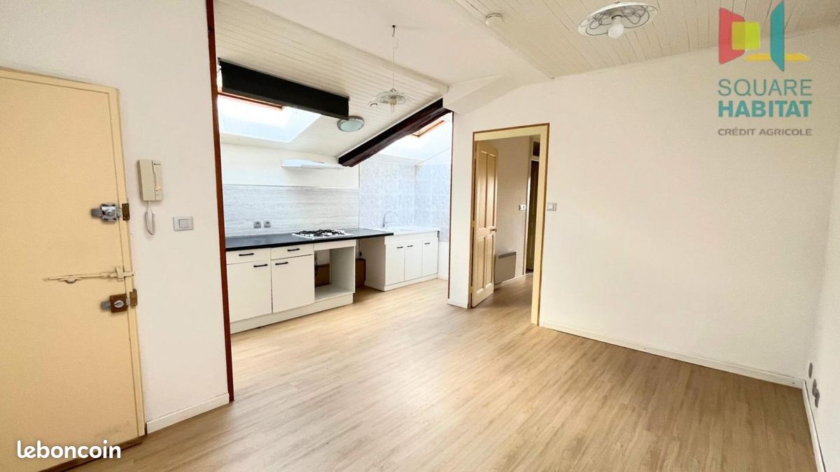 Appartement 2 pièces 35 m² · à Beaurepaire · 35 m² · 375 €
