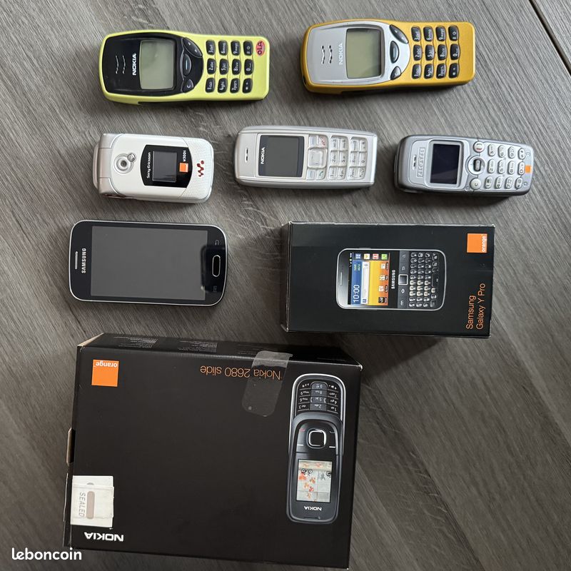 Lot De 14 Téléphones Portables Vintage NOKIA – Pour Collection Ou Pièces