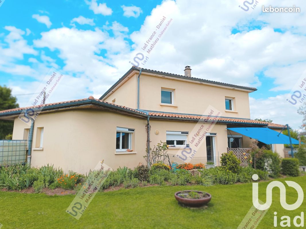 Maison 7 pièces 155 m² · à Chambrey · 155 m² · 343 000 €