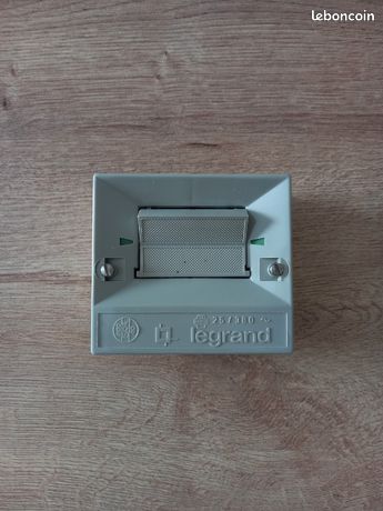 2x Legrand Chambord railux ( 1 gris et 1 blanc ) - Bricolage