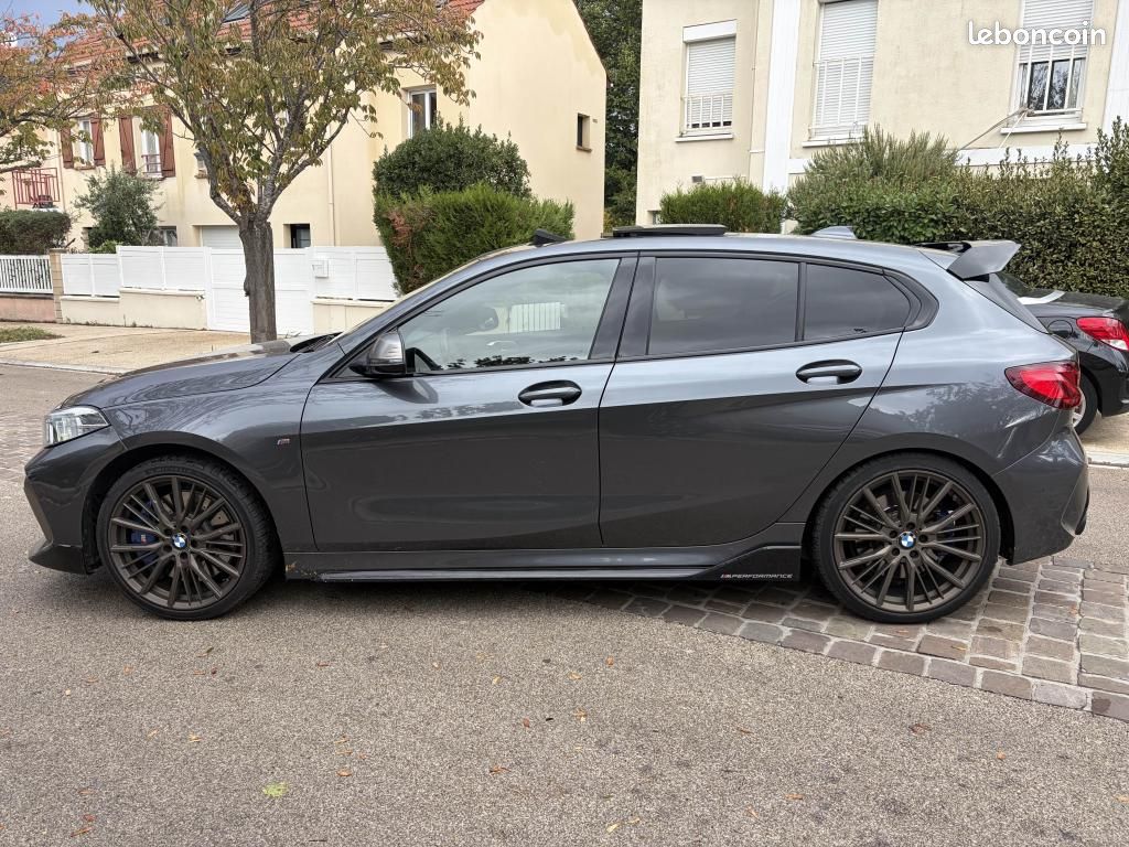 BMW SERIE 1 135i 135 I xDrive Sport 306 ch F40 M Performance / 1ère Main - TO - HUD - Siège Sport (image 2)