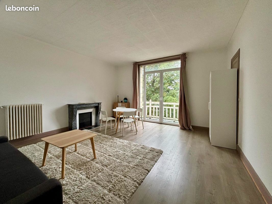 Appartement 1 pièce 50 m² · à Senlis · 50 m² · 830 €/mois