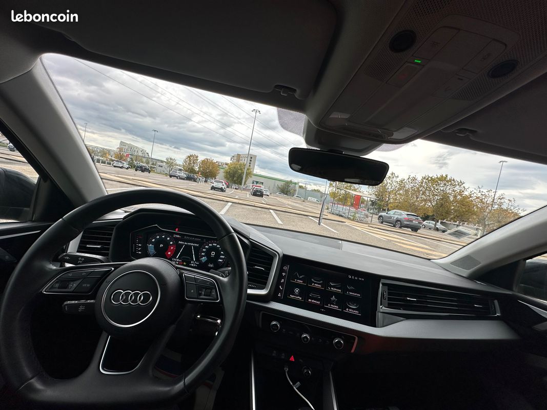 Audi A1 Sportback (image 3)