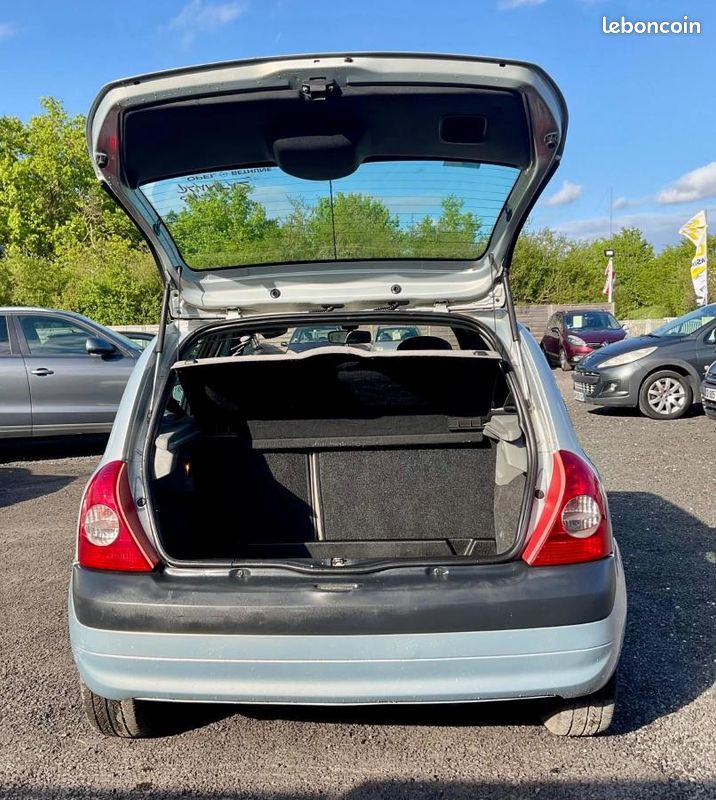 Renault Clio 1.5 DCI 80 CONFORT AUTHENTIQUE (image 9)