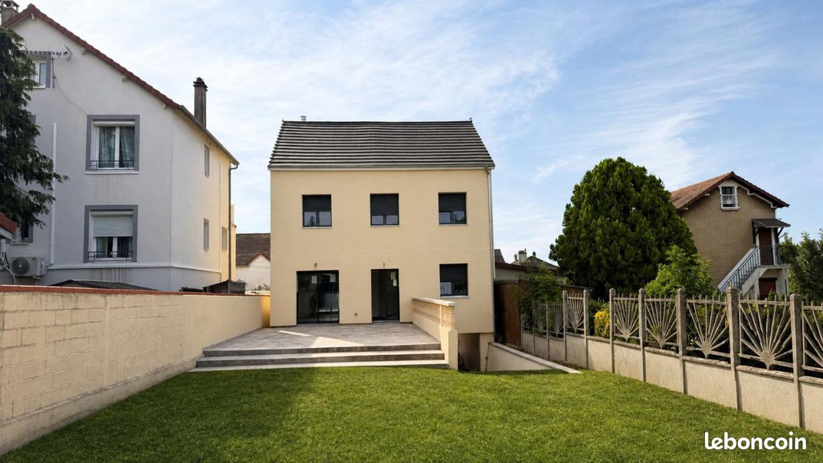 Maison 8 pièces 155 m² · à Le Thillay · 155 m² · 535 000 €