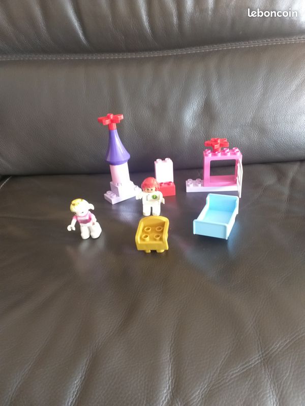 Lego Duplo : La Belle au bois dormant. Poupées. Voitures. Peluches. Figurines (image 3)