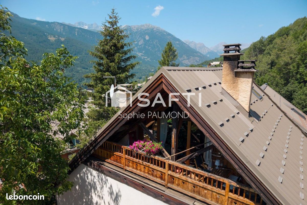 Maison 7 pièces 248 m² · à Saint-Chaffrey · 248 m² · 1 000 000 €