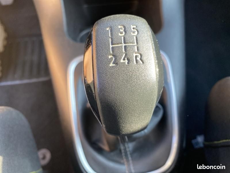 Citroen C3 1.2 PureTech 83ch S&S C-Series 123g (image 20)