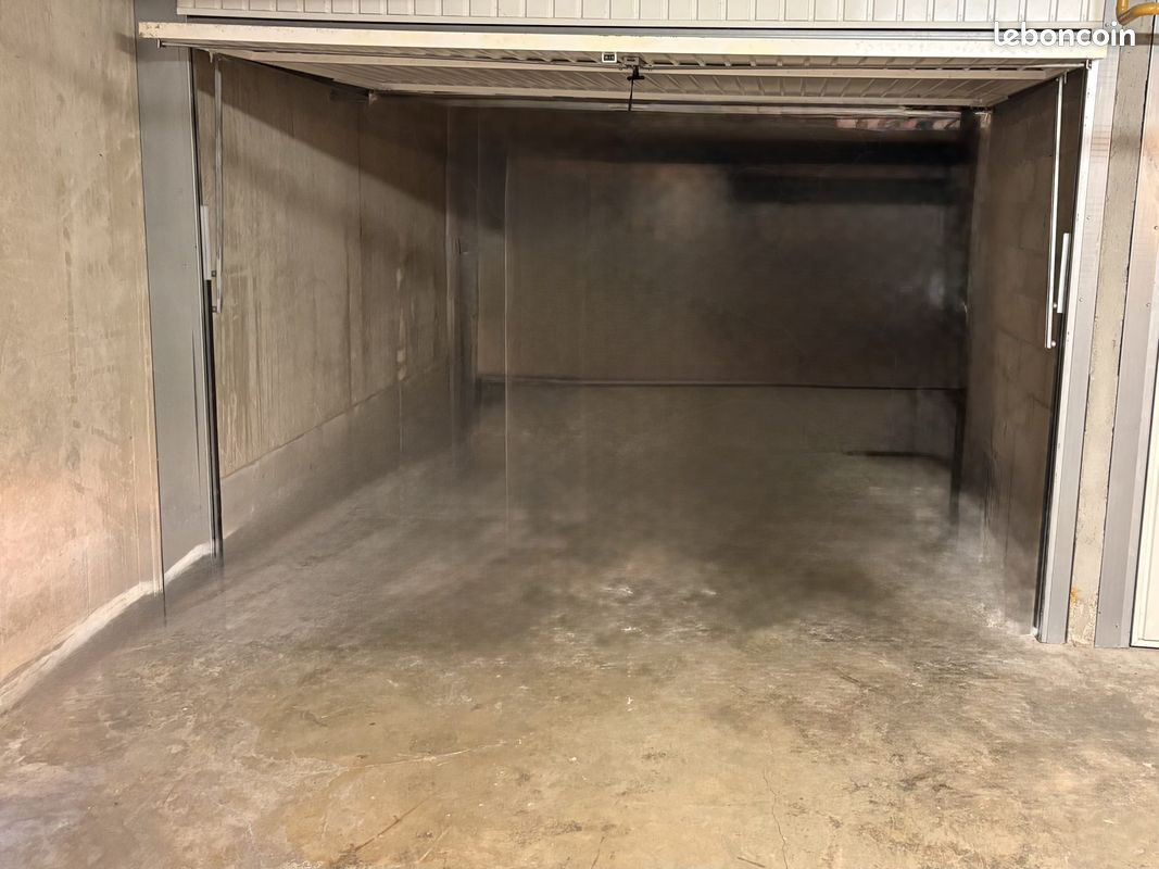 Parking 19 m² · à Lyon · 19 m² · 60 000 €