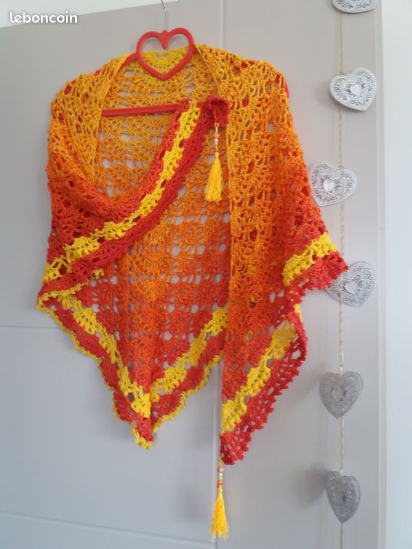 Châle "fait main" au crochet - 25 (image 1)