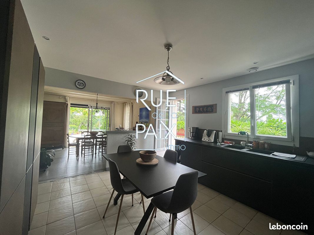 Maison 5 pièces 153 m² - Pompaire 79200 (image principale 4)