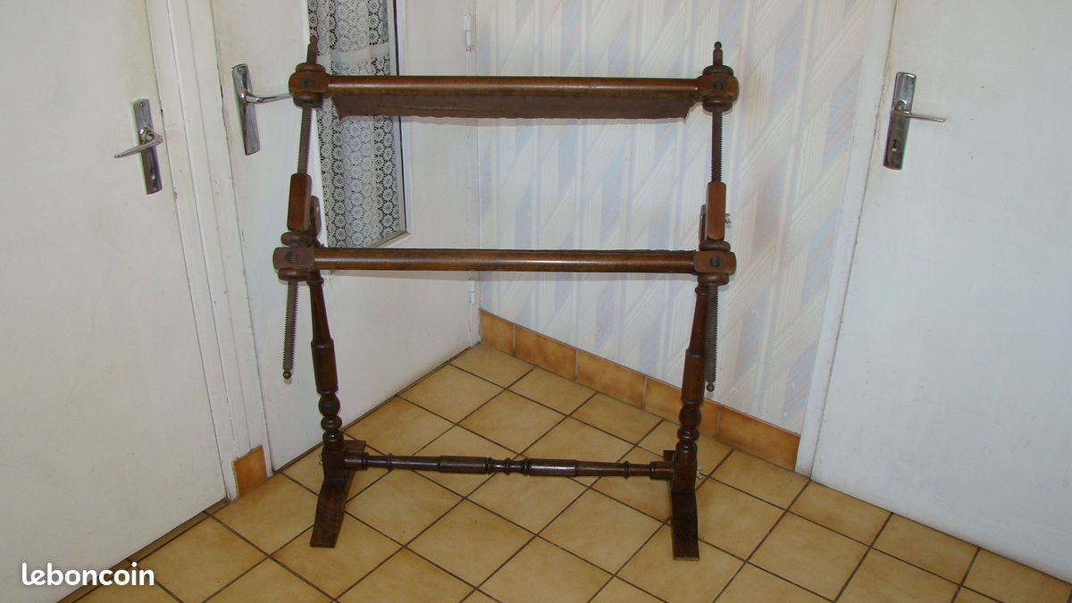 Métier à tapisserie en bois vintage (image 1)