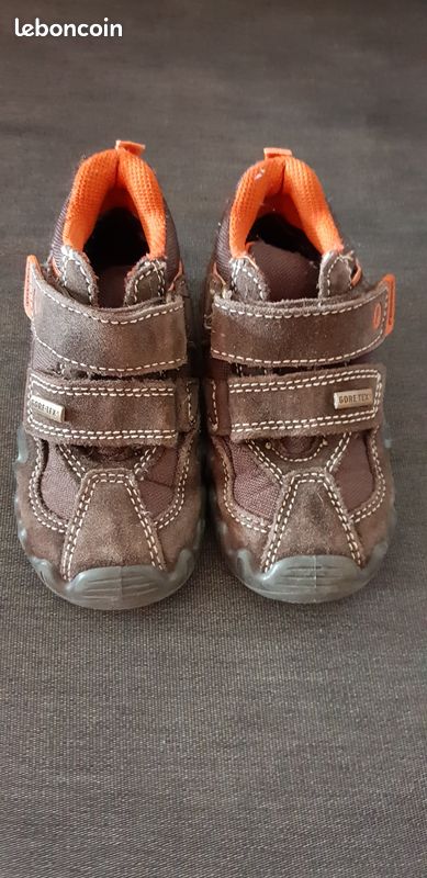 Chaussures Primigi Gore Tex 23 (image 1)