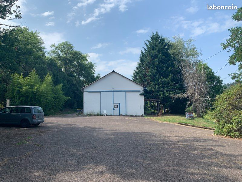 Maison 8 pièces 300 m² · à Terrasson-Lavilledieu · 300 m² · 159 000 €
