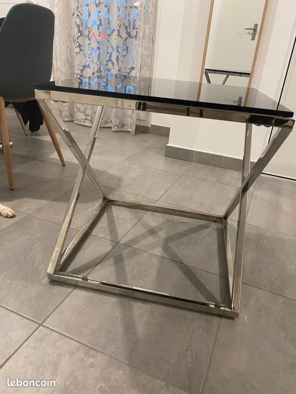 Table noir en verre trempé (image 5)