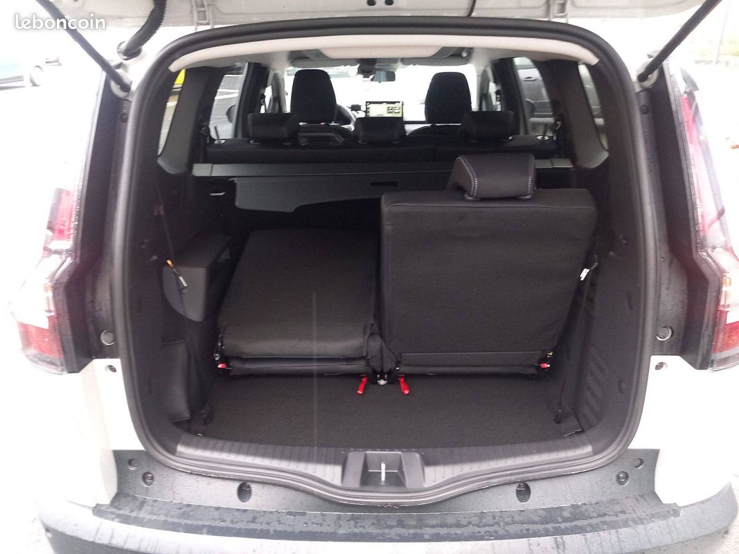 DACIA Jogger Hybrid 155 7 places Journey (image 15)