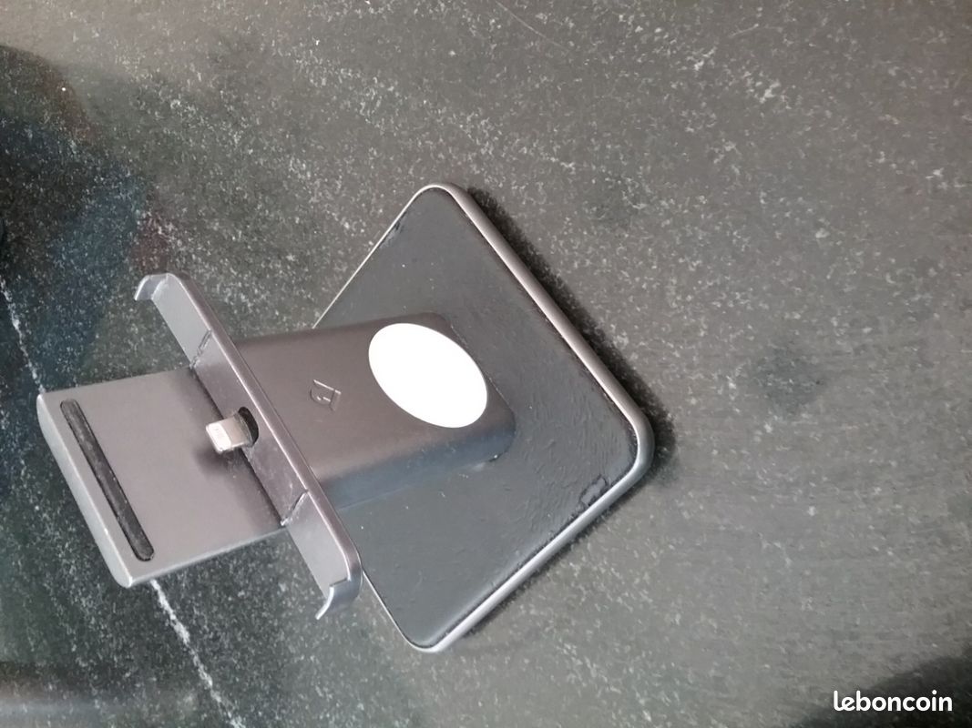 A saisir Station de charge Iphone de marque HRise 🚨 (image 4)