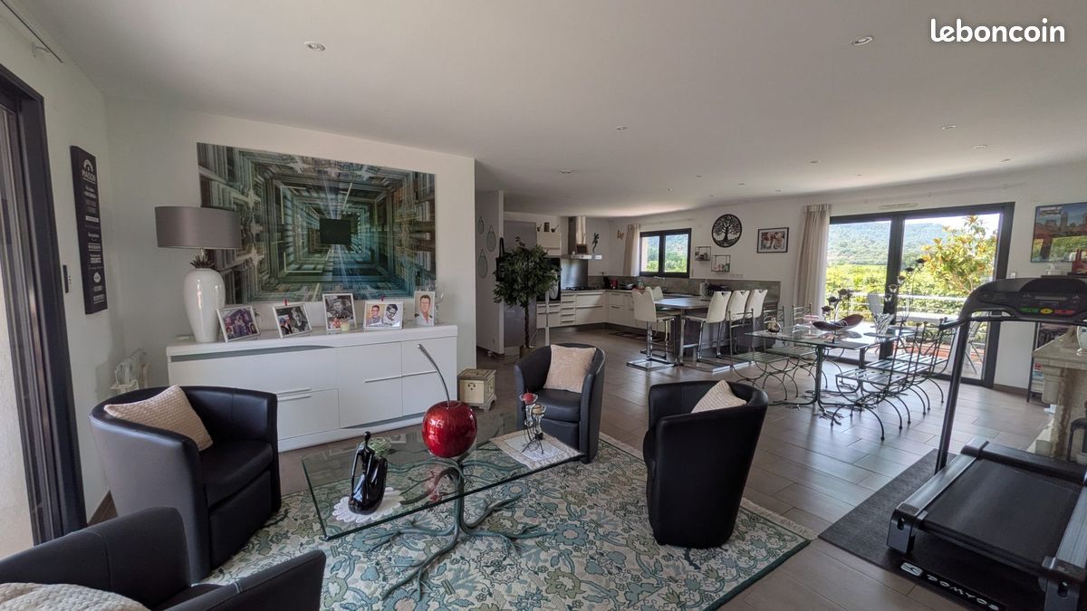 Maison 3 pièces 154 m² · à Gonfaron · 154 m² · 515 000 €