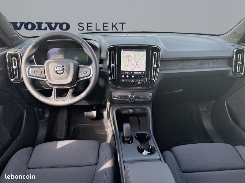 Volvo EX40 Single Extended Range 252ch Plus (image 11)