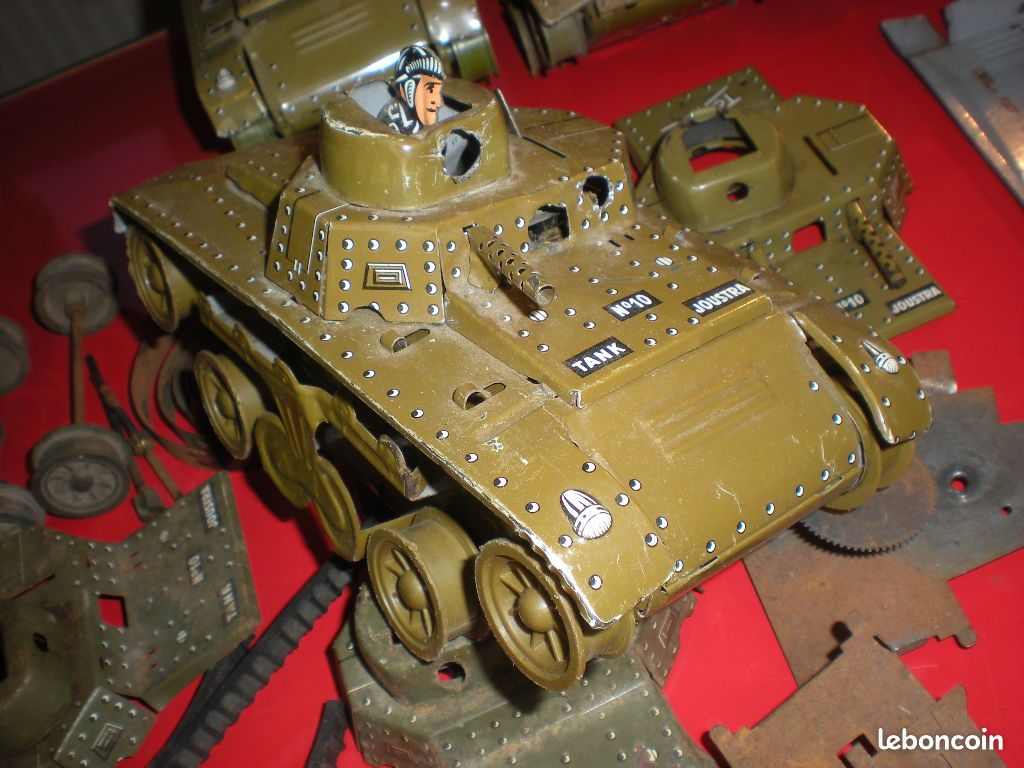 Char Militaire Vintage JOUSTRA – Tank TCHAD – Roue Brun Clair – Jouet Mécanique