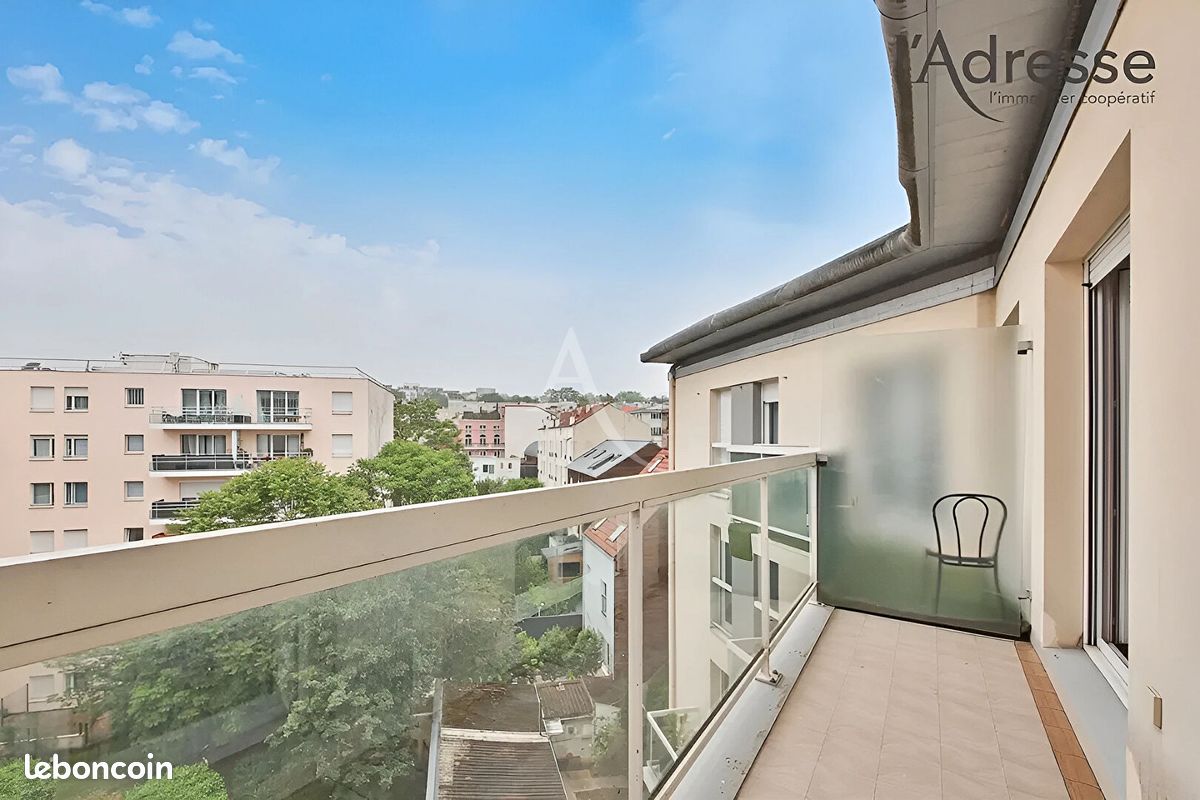 Appartement 4 pièces 106 m² · à Suresnes · 106 m² · 744 000 €