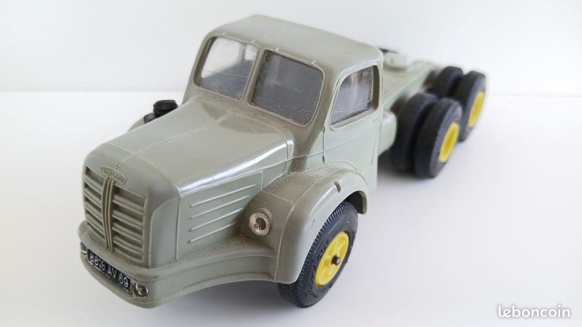 CAMION, TRUCK, BERLIET TBO 15 benne carrière + tracteur