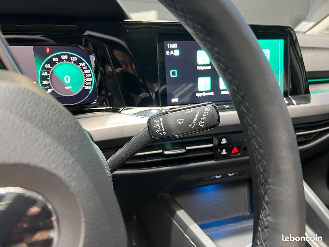 Volkswagen Golf 8 1.5 eTSi STYLE DSG7-150 cv-TOIT OUVRANT-VIRTUAL COCKPIT-CARPLAY-CAMERA DE RECUL (image 29)