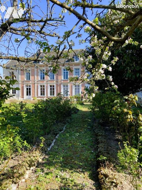 Maison 15 pièces 386 m² · à Compiègne · 386 m² · 366 750 €