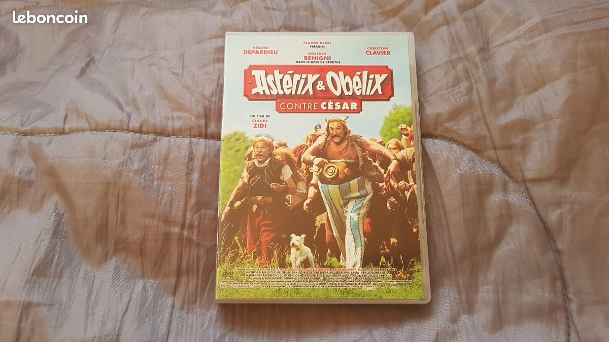 DVD - Astérix et Obélix contre César (image 1)