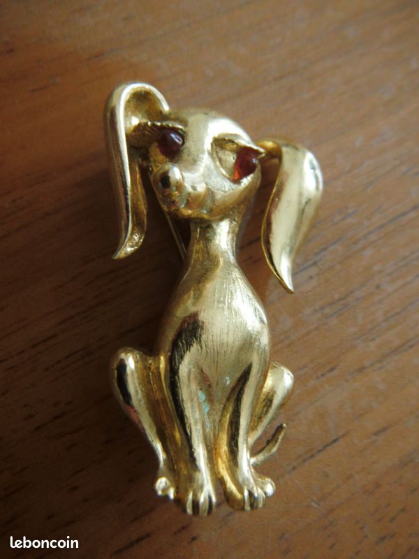 BROCHE VINTAGE plastique CHIEN Vert 4,6cm