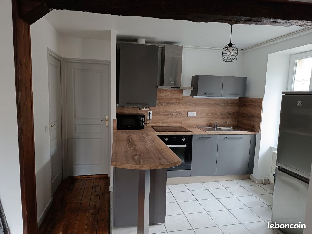 Appartement 2 pièces 37 m² · à Aurillac · 37 m² · 550 €/mois