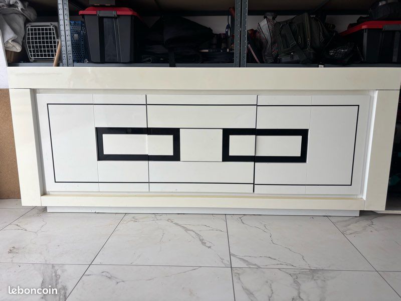 Buffet (image 1)