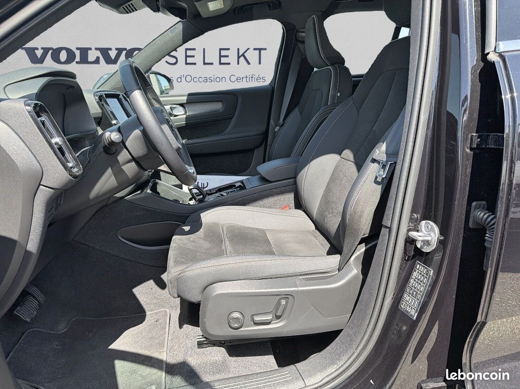 VOLVO XC40 B3 163 ch DCT7 Ultimate (image 5)