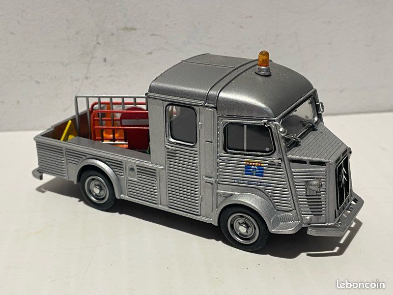 Citroën Type HY 1964 Poissonnerie Montferrandaise ELIGOR/HACHETTE