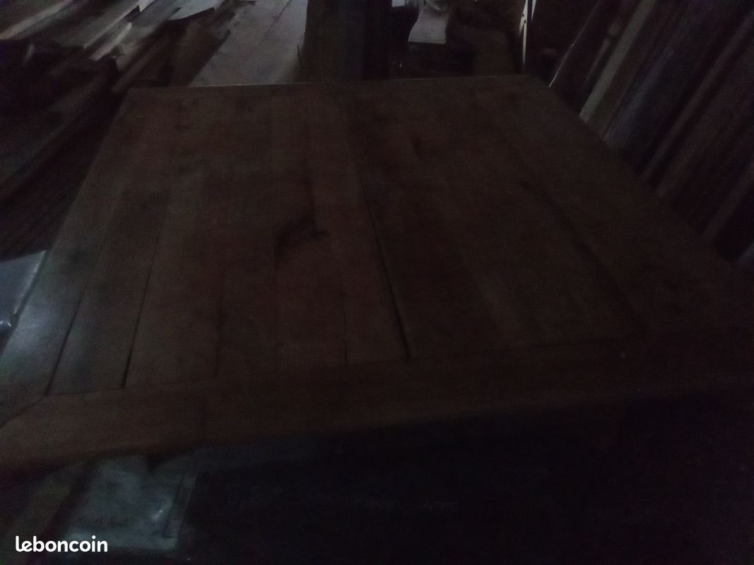 Table de salon en merisier massif (image 2)