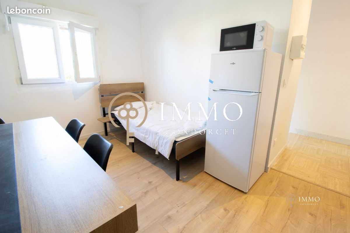 Appartement 1 pièce 14 m² · à Palaiseau · 14 m² · 650 €/mois