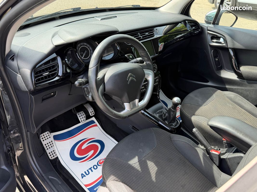 Citroën C3 II 1.6 HDi 92ch Airdream Rossignol - Clim - GPS - Révisée & Garantie 6 Mois (image 17)