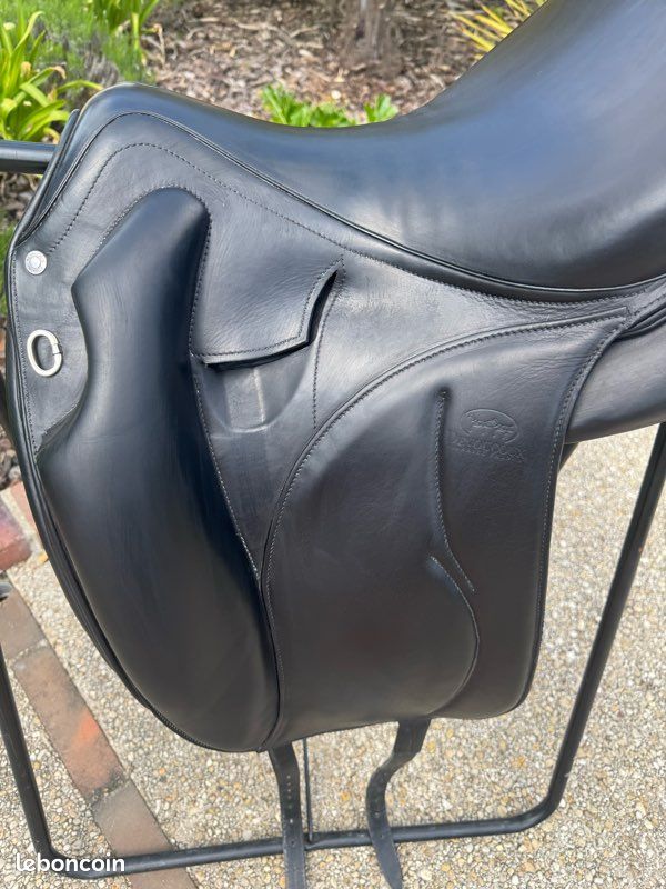 Selle dressage devoucoux Malika Lab (image 15)