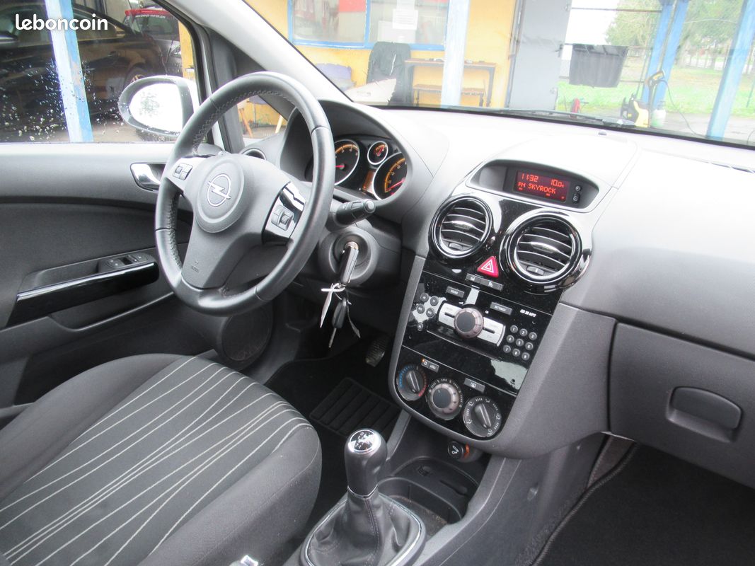 Opel corsa 1.0 65ch twinsport 44000 km seulement (image 5)