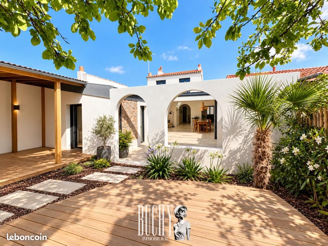Maison 6 pièces 119 m² · à Les Sables-d'Olonne · 119 m² · 686 400 €