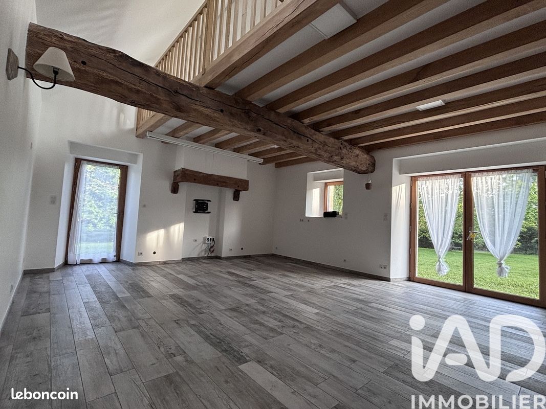 Maison 8 pièces 227 m² · à Vautorte · 227 m² · 275 000 €